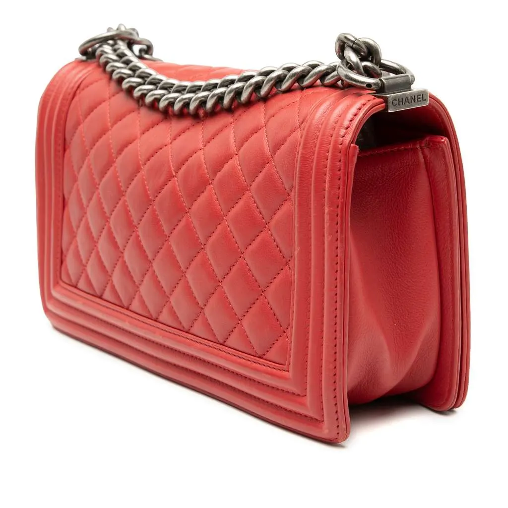 Chanel Old Medium Quilted Lambskin Boy Flap Red Leather Good - Back View