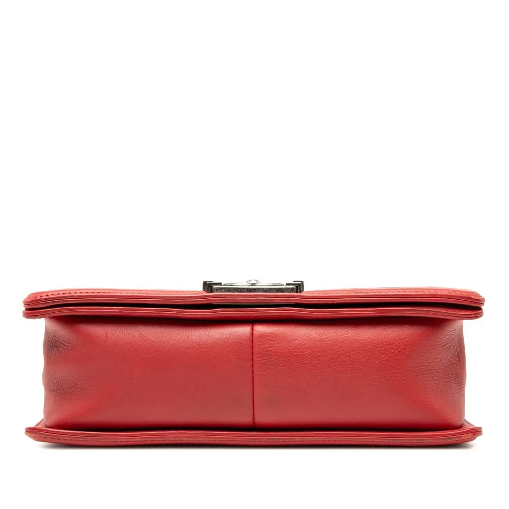 Chanel Old Medium Quilted Lambskin Boy Flap Red Leather Good - Inside View