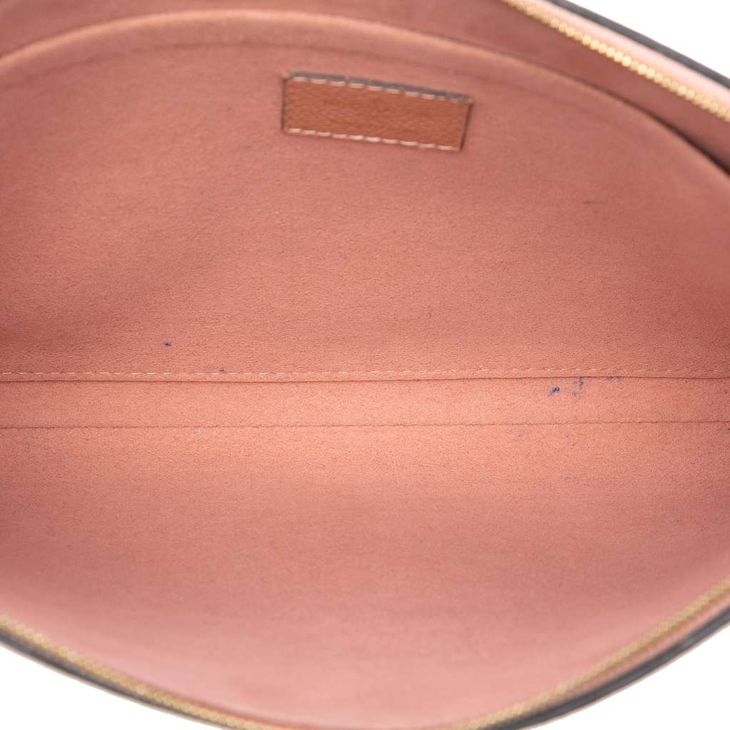 Louis Vuitton Monogram Daily Pouch Brown Good condition - Model View