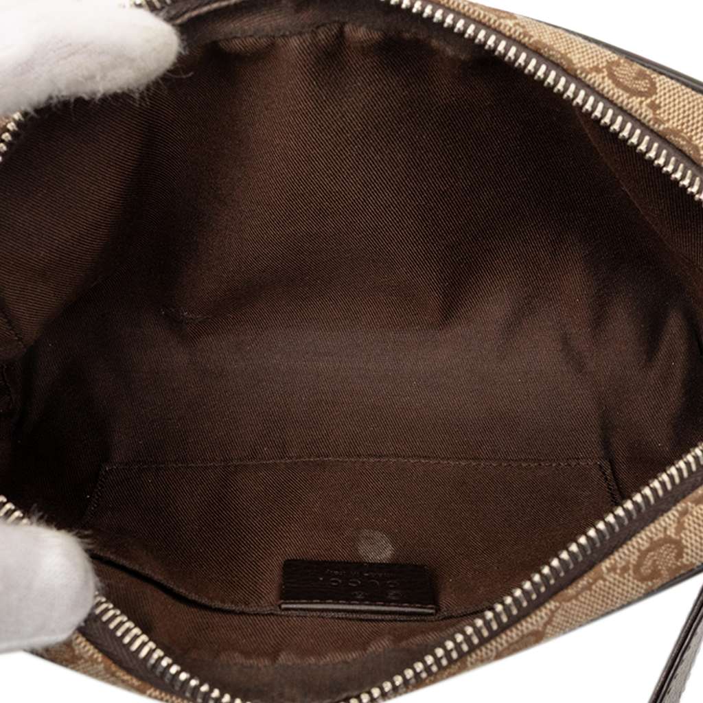 Gucci GG Canvas Belt Bag Beige Canvas Good condition - Model View
