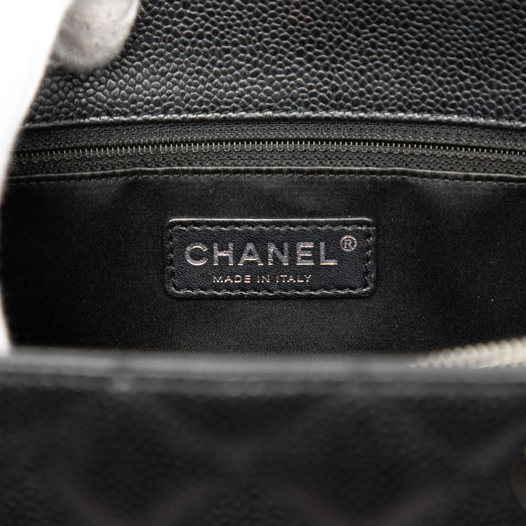 Chanel Caviar Grand Shopping Tote Black Leather Good condition - Box View