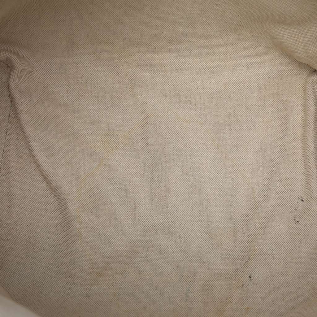 Gucci Medium GG Canvas Craft Tote Beige Good condition - Model View