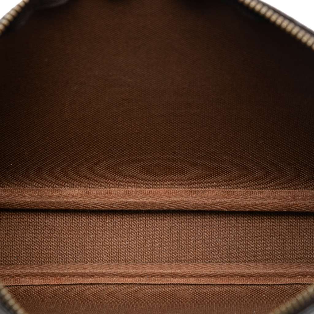 Louis Vuitton Monogram Pochette Accessoires Brown Good condition - Model View