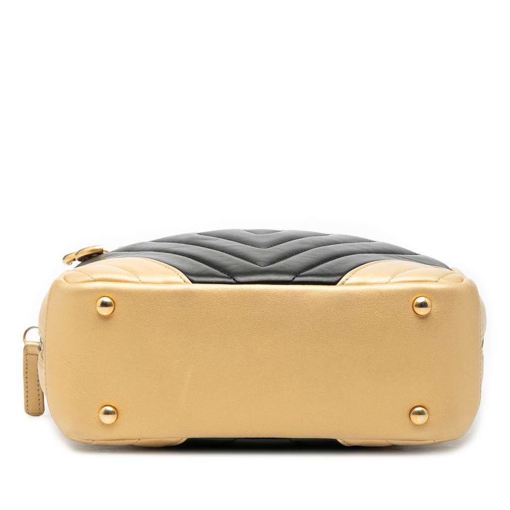 Chanel CC Chevron Lambskin Camera Shoulder Bag Black Leather Good condition - Inside View