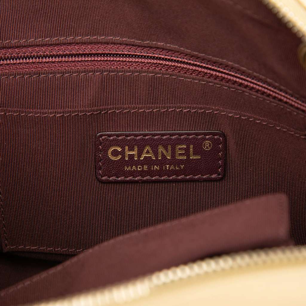 Chanel CC Chevron Lambskin Camera Shoulder Bag Black Leather Good condition - Box View