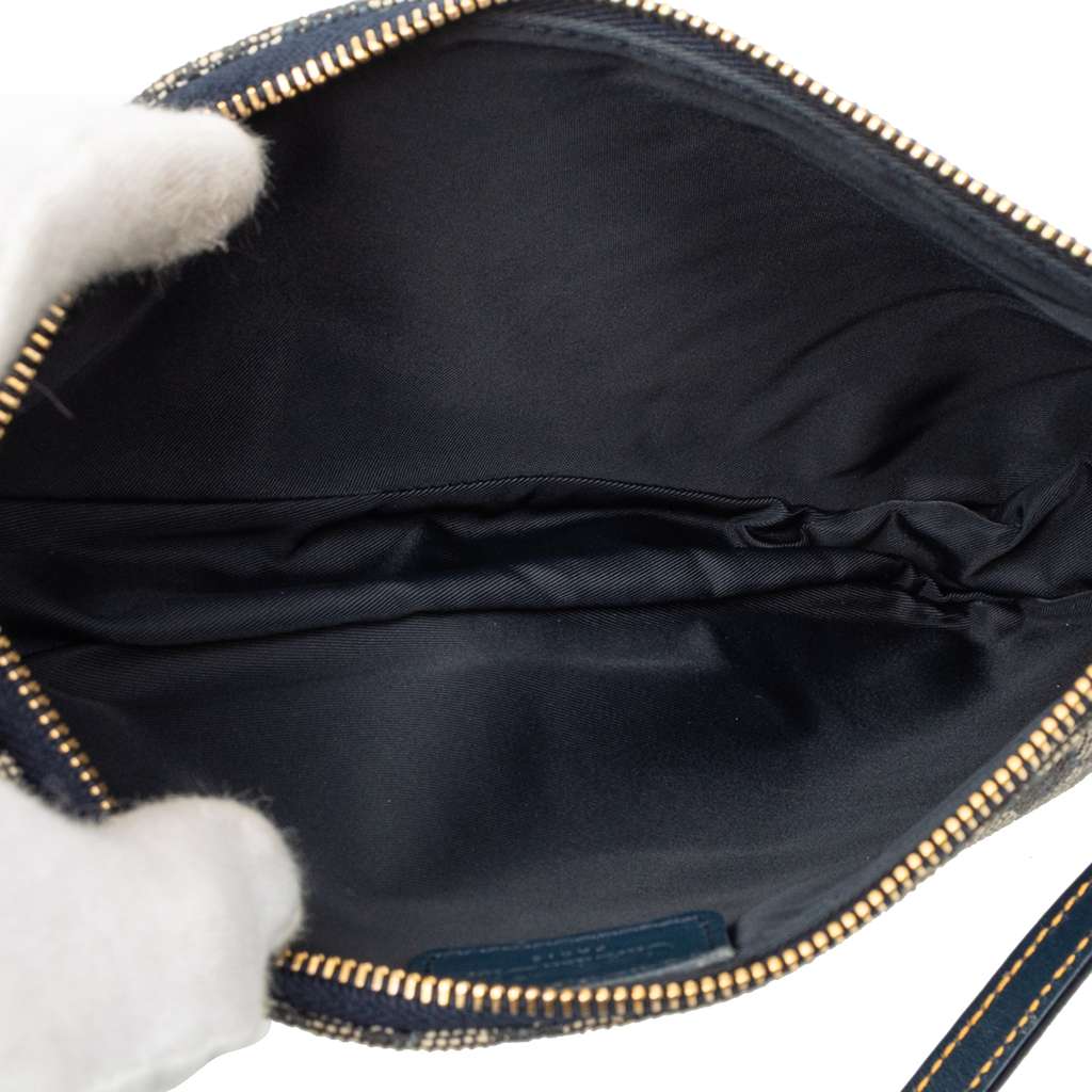 Dior Mini Diorissimo Canvas Saddle Pochette Blue Canvas Good condition - Model View