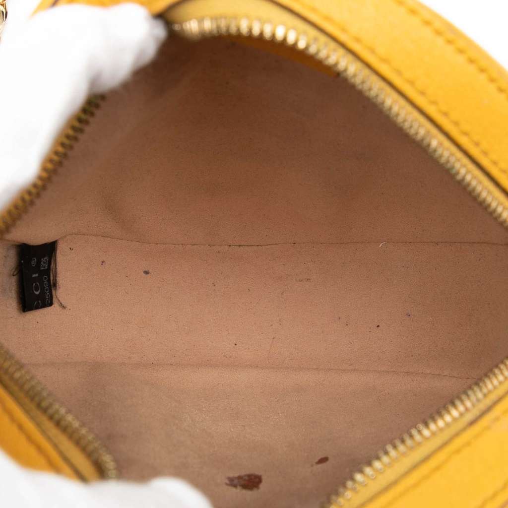 Gucci Mini GG Supreme Flora Ophidia Round Crossbody Beige Good condition - Model View