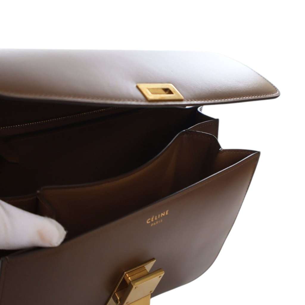 Celine Medium Calfskin Classic Box Brown Leather Good condition - Model View