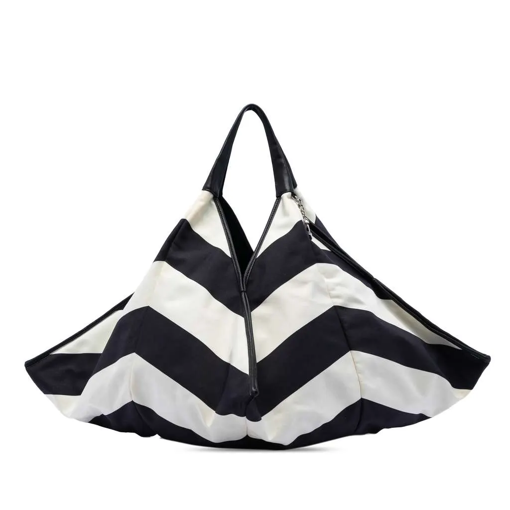 Chanel CC Canvas Stripe Tote Black Canvas Very good - Front View
