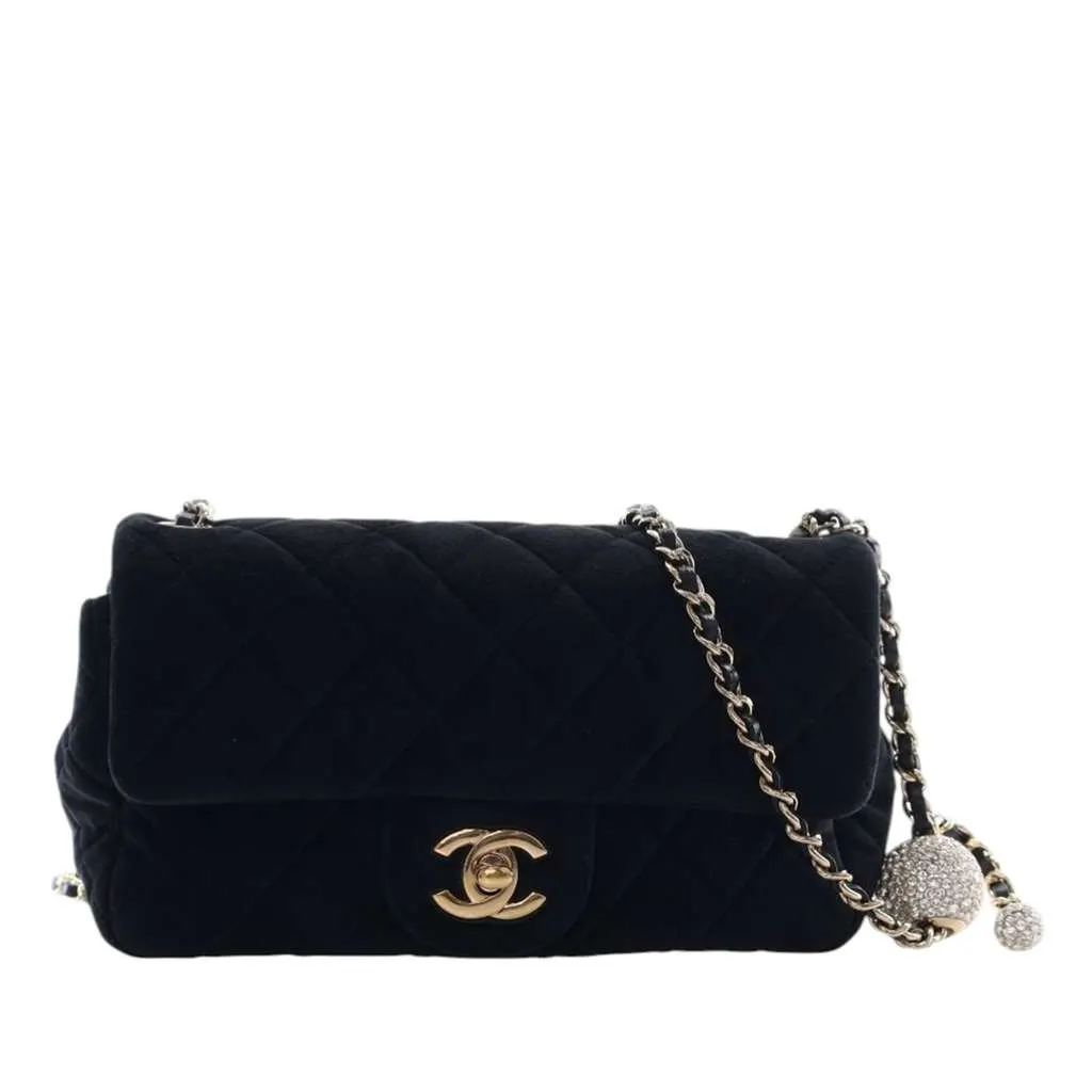 Chanel Mini Rectangular Classic Velvet Pearl Crush Single Flap Black Velvet Very good - Front View