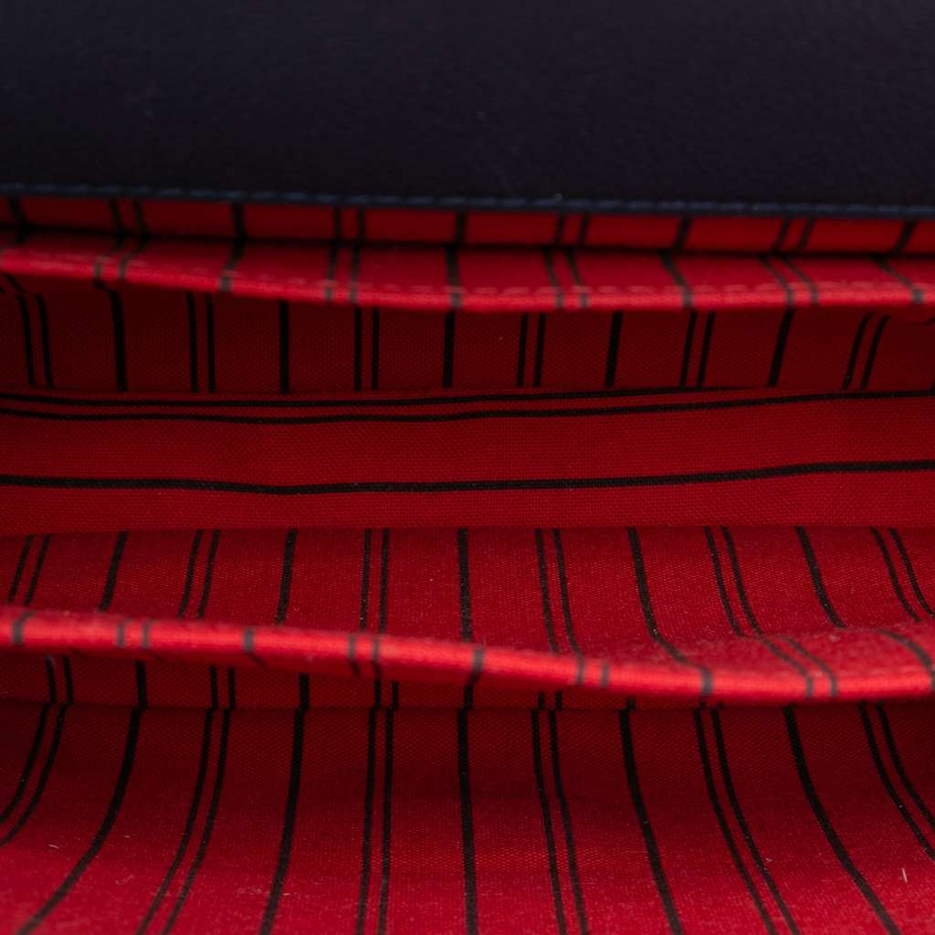 Louis Vuitton Monogram Empreinte Pochette Metis Blue Leather Good condition - Model View