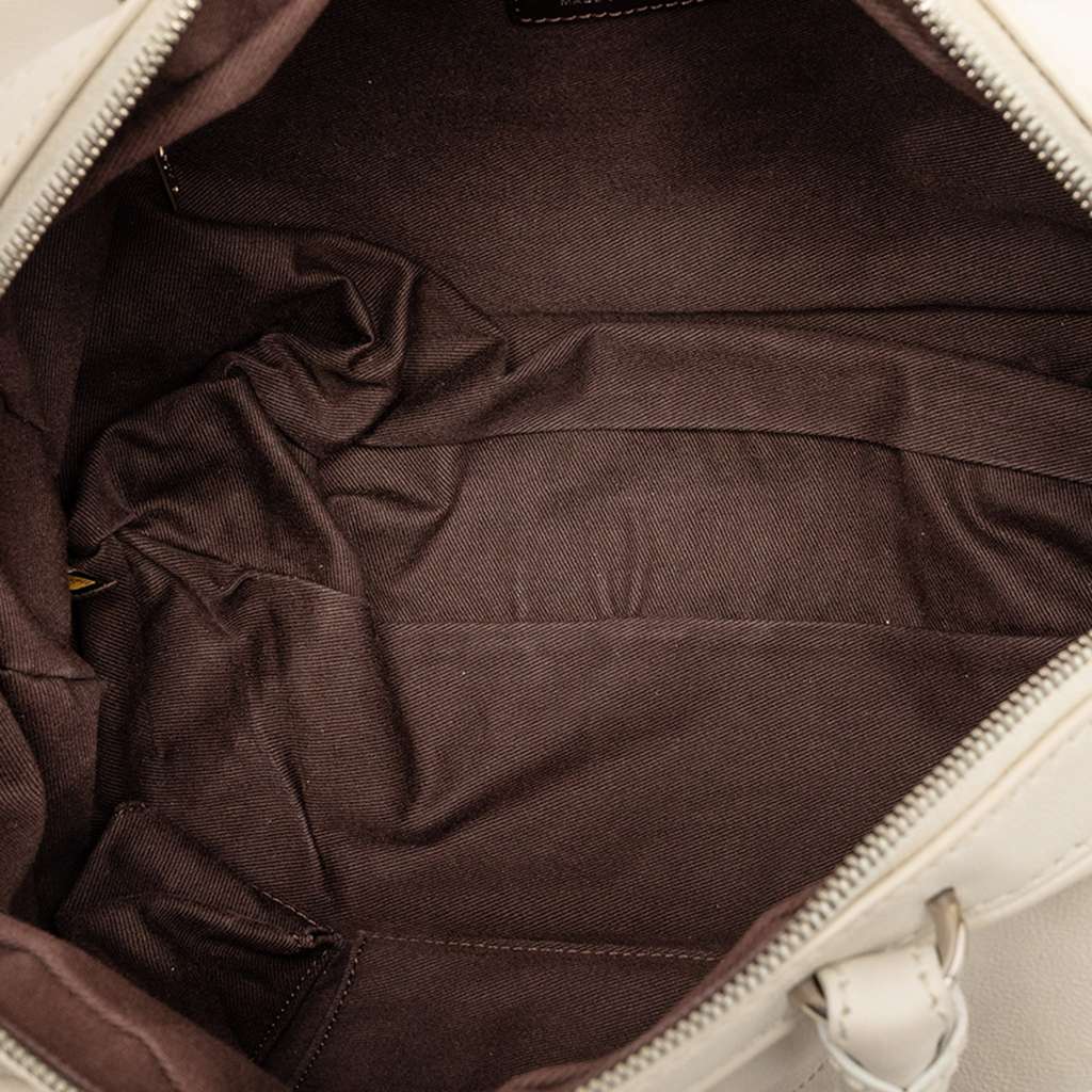 Chanel CC Calfskin Wild Stitch Bowling Bag White Leather Good condition - Model View