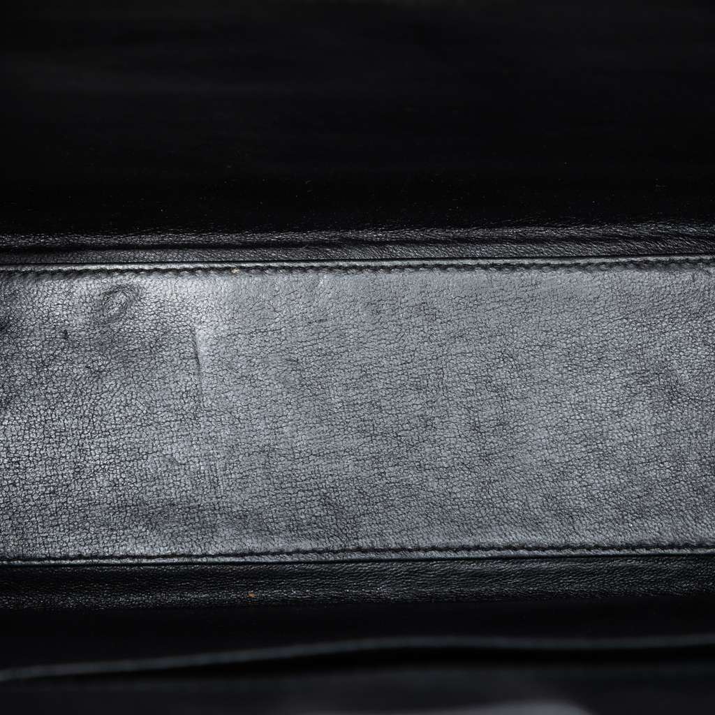 Chanel CC Calfskin Tortoiseshell Handbag Black Leather Good condition - Model View