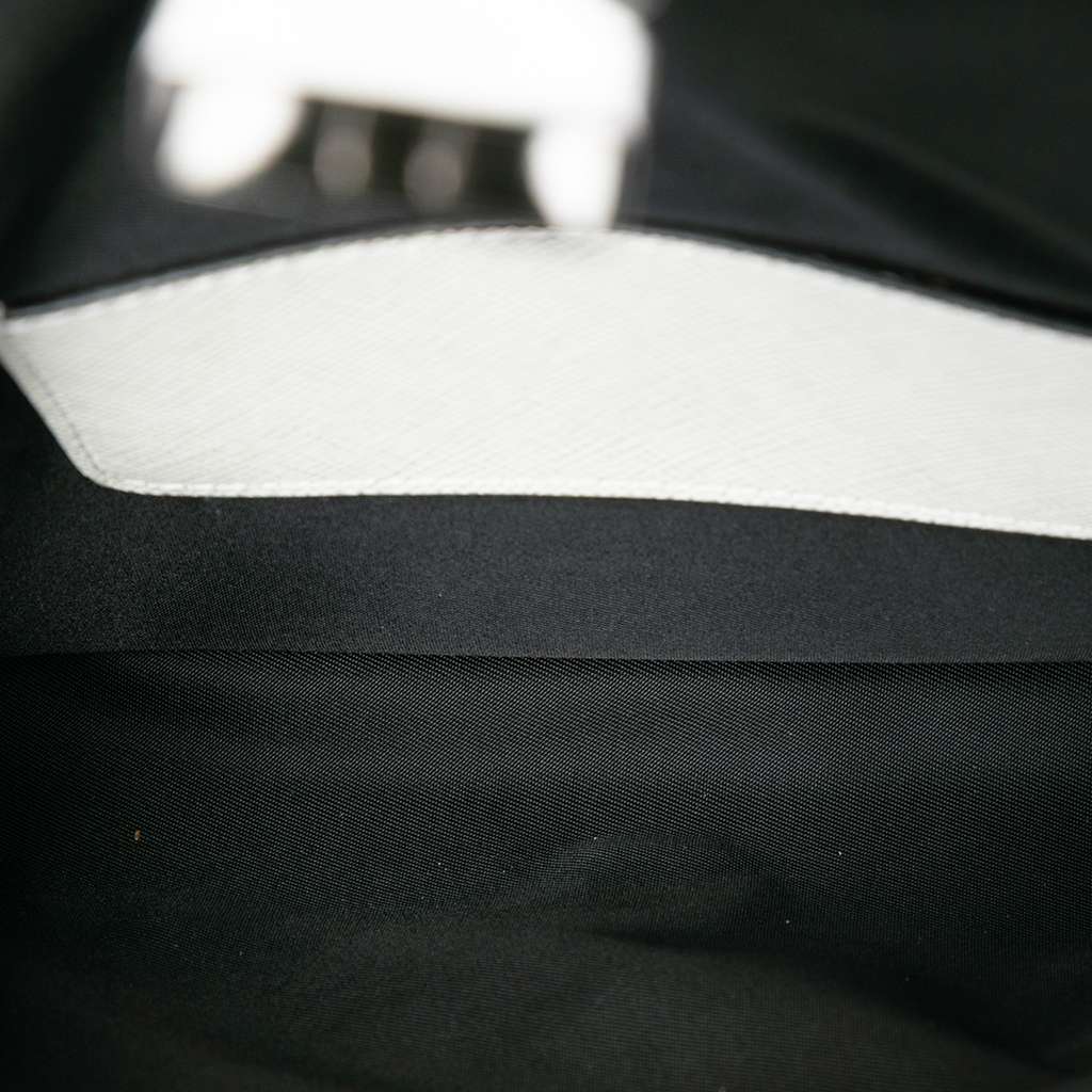 Prada Saffiano Trimmed Re Nylon Smartphone Case White Good condition - Model View