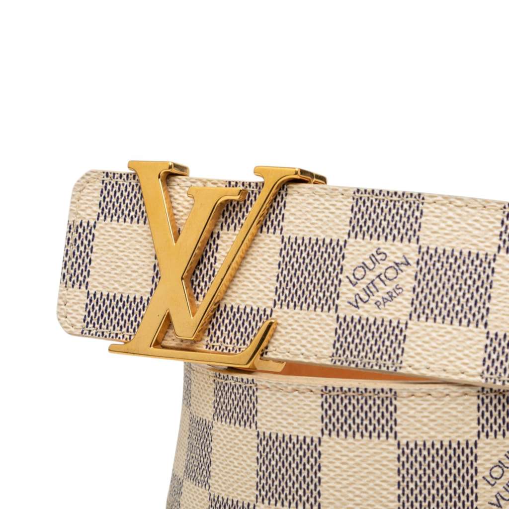 Louis Vuitton Damier Azur Initiales Belt Beige Good condition - Model View