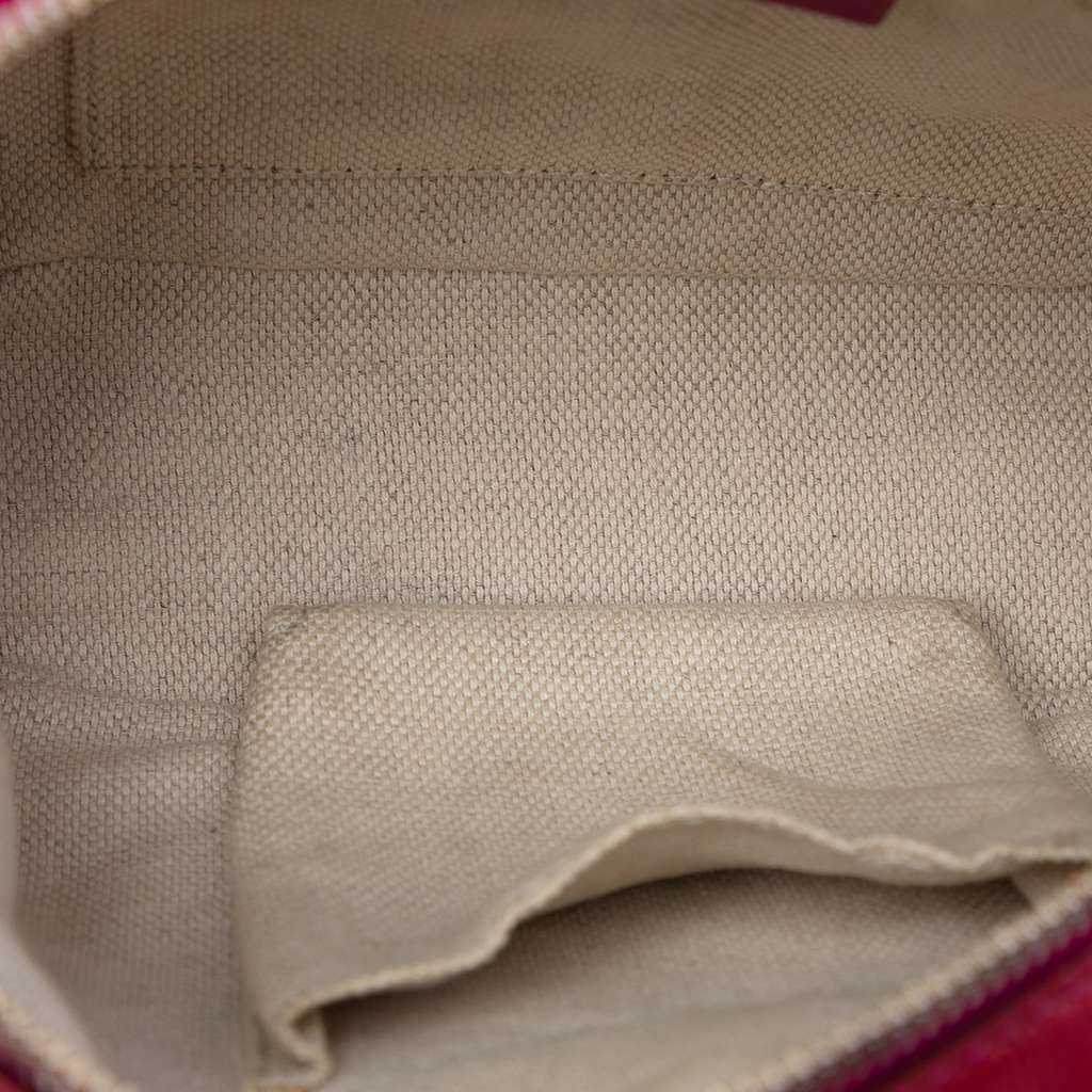 Gucci Patent Soho Disco Crossbody Pink Leather Good condition - Model View