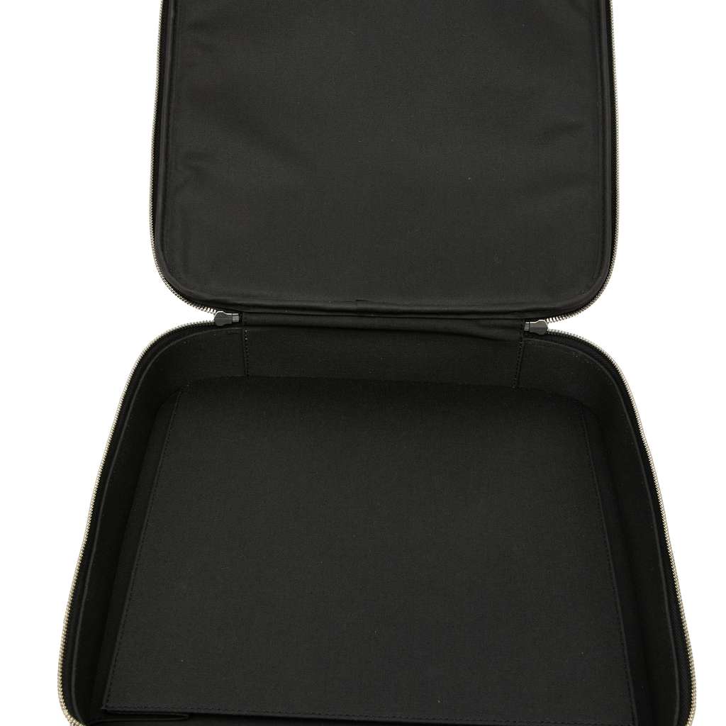 Louis Vuitton Taiga Tula Black Leather Good condition - Box View