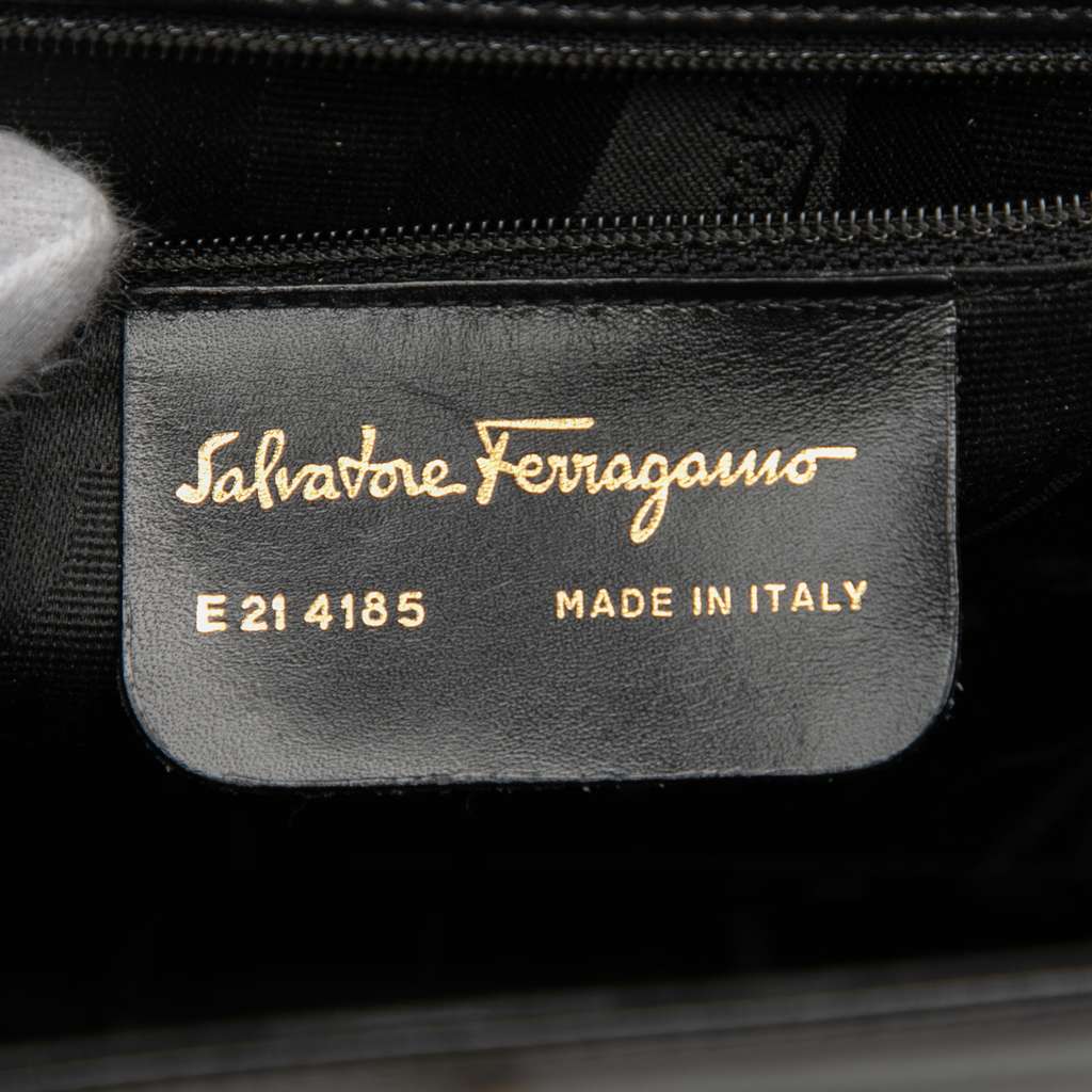 Salvatore Ferragamo Leather Gancini Chain Crossbody Black Leather Good condition - Box View