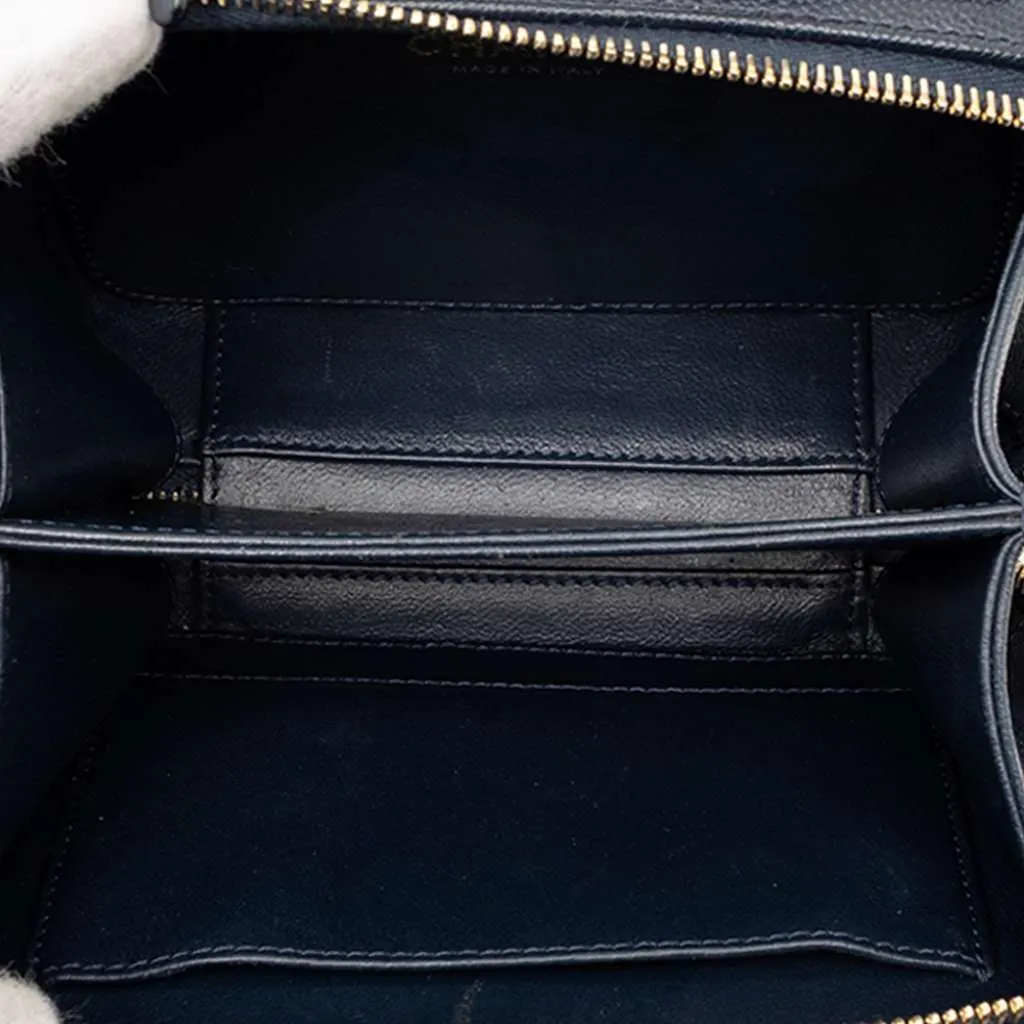 Chanel Small Caviar CC Filigree Vanity Case Blue Leather Very good - Model View