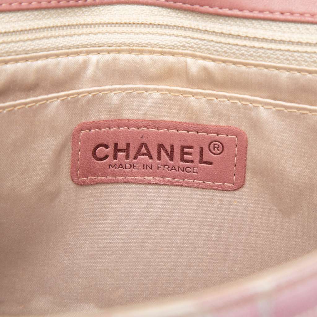 Chanel Medium New Travel Line Nylon Single Flap Pink Good condition - Box View