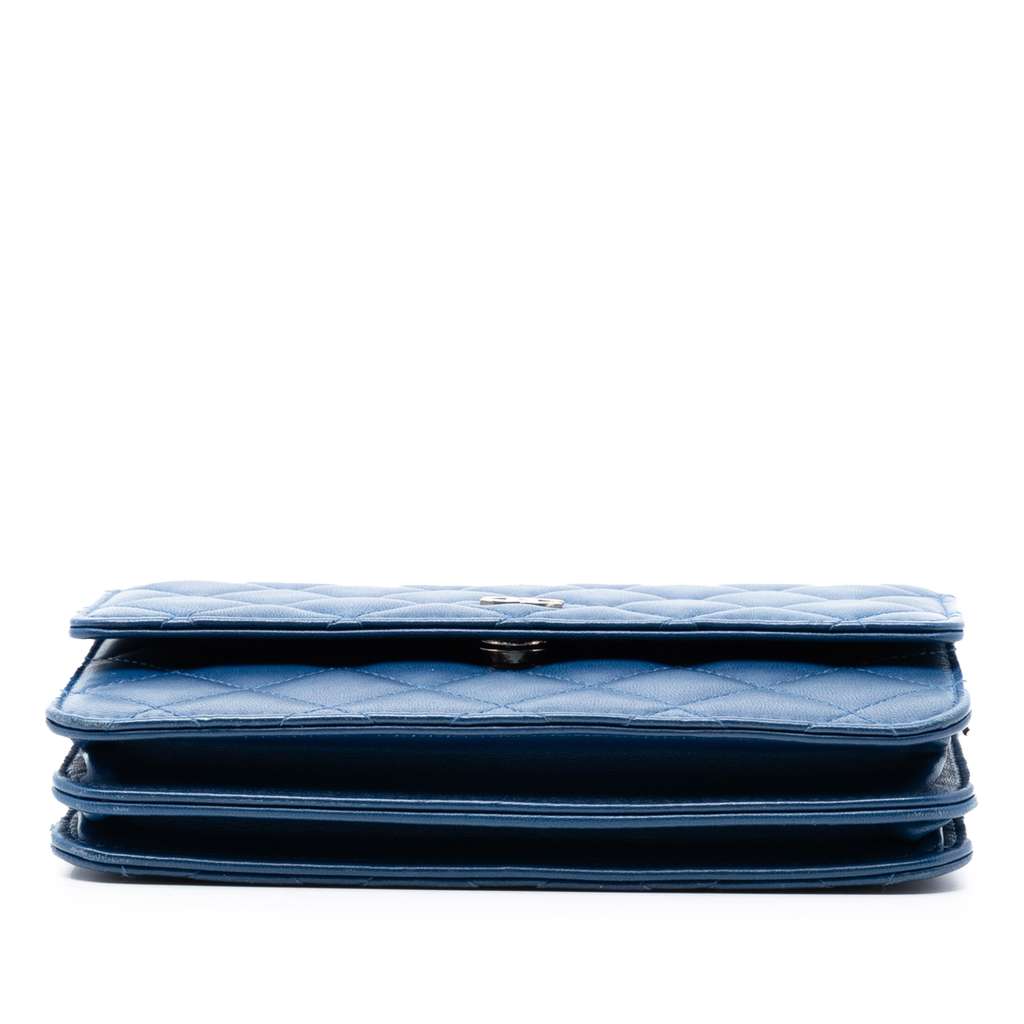 Chanel CC Square Quilted Lambskin Wallet on Chain Blue Leather Very good condition - Inside View