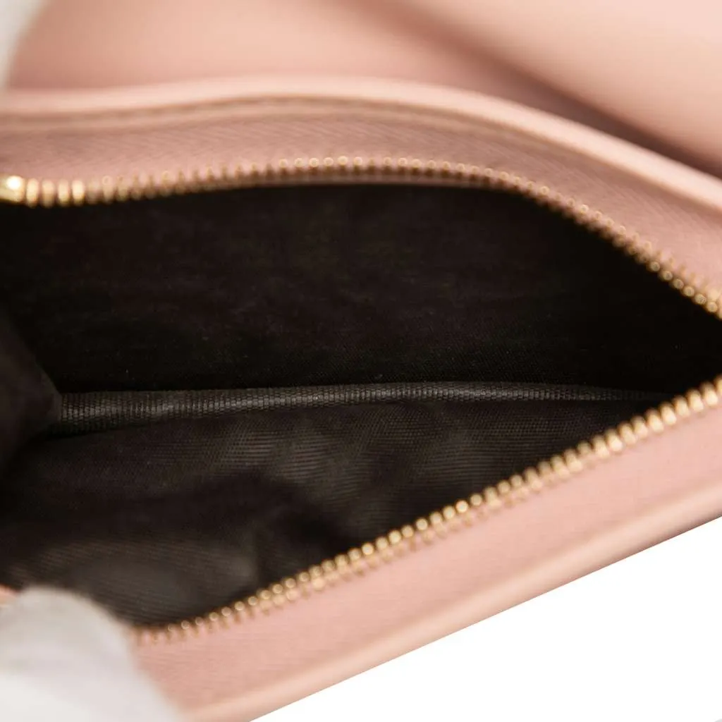 Gucci GG Matelasse Leather Card Case Wallet Pink Leather Very good - Model View