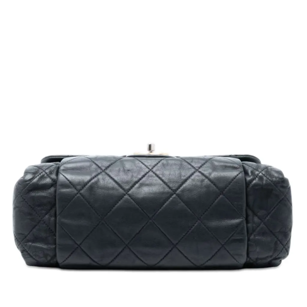 Chanel Large Aged Calfskin Chic Quilt Flap Black Leather Very good - Inside View