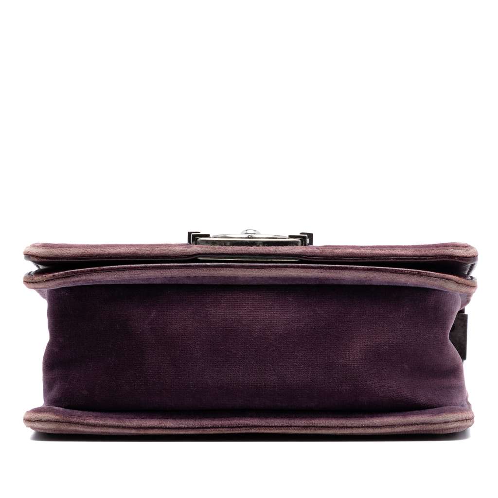 Chanel Small Quilted Velvet Boy Flap Purple Velvet Good condition - Inside View