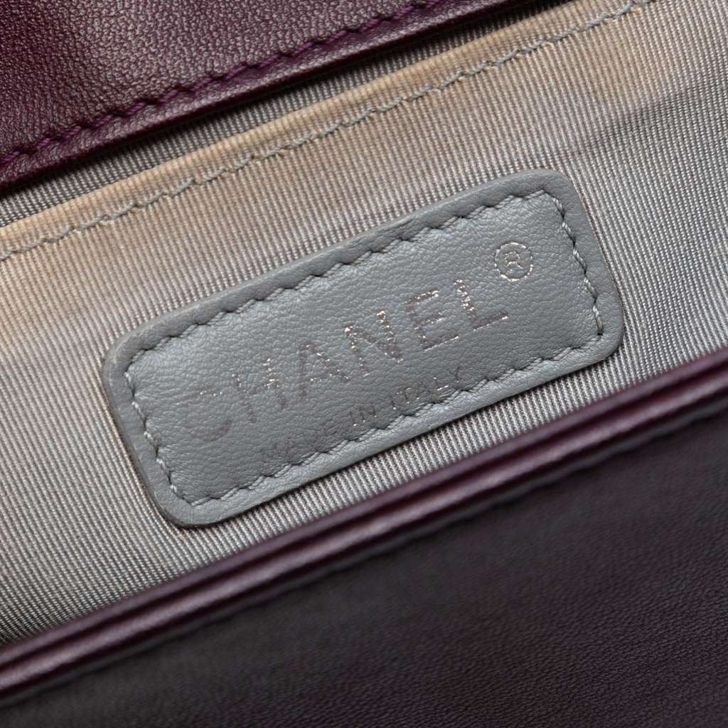 Chanel Small Quilted Velvet Boy Flap Purple Velvet Good condition - Box View