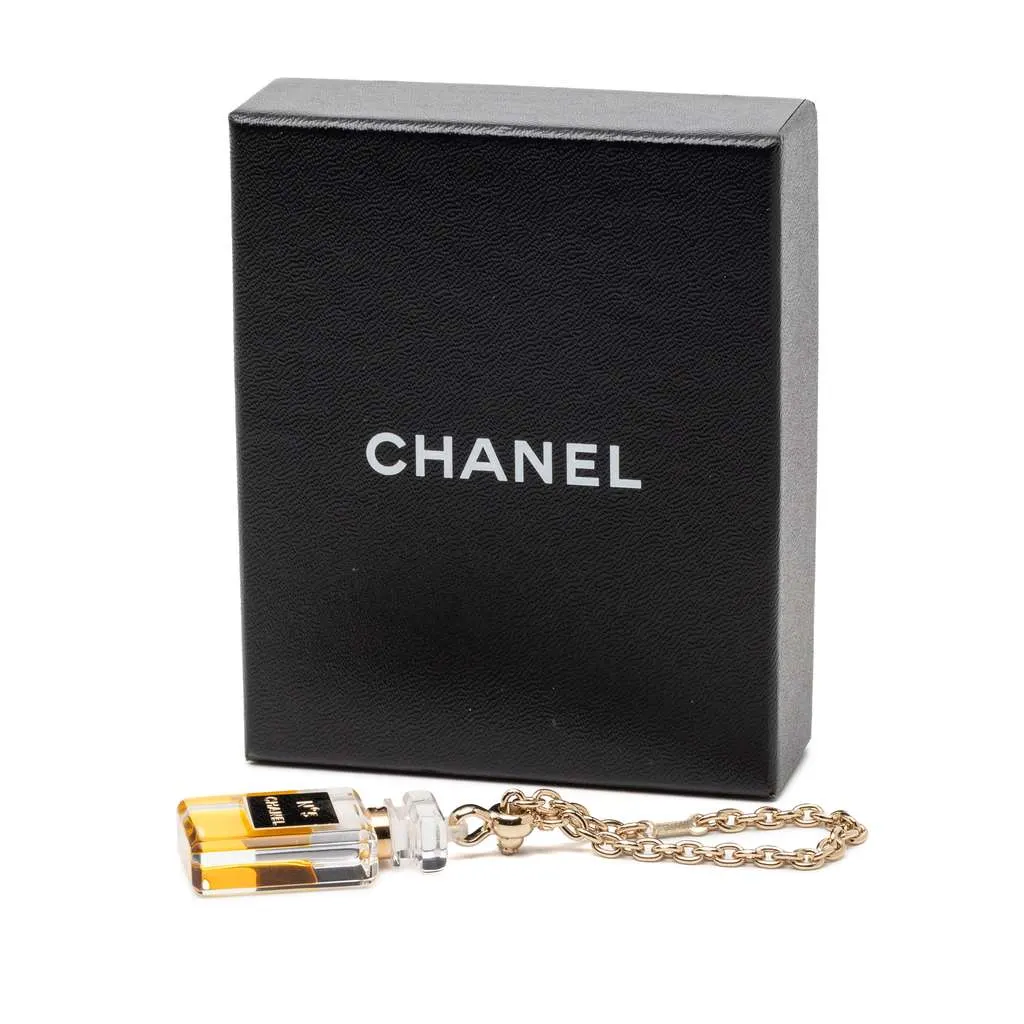 Chanel Resin No 5 Perfume Bottle Bag Charm Gold Very good - Model View