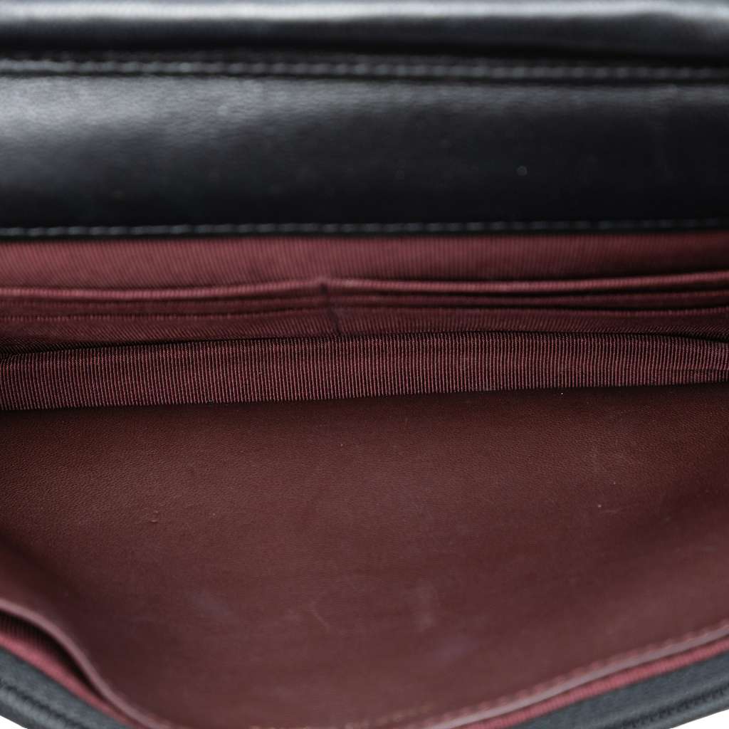 Chanel CC Quilted Lambskin Wallet On Chain Black Leather Good condition - Model View