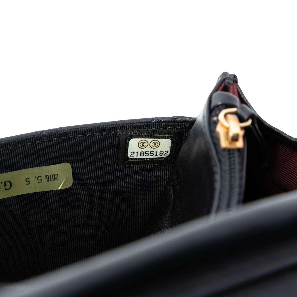 Chanel CC Quilted Lambskin Wallet On Chain Black Leather Good condition - Box View