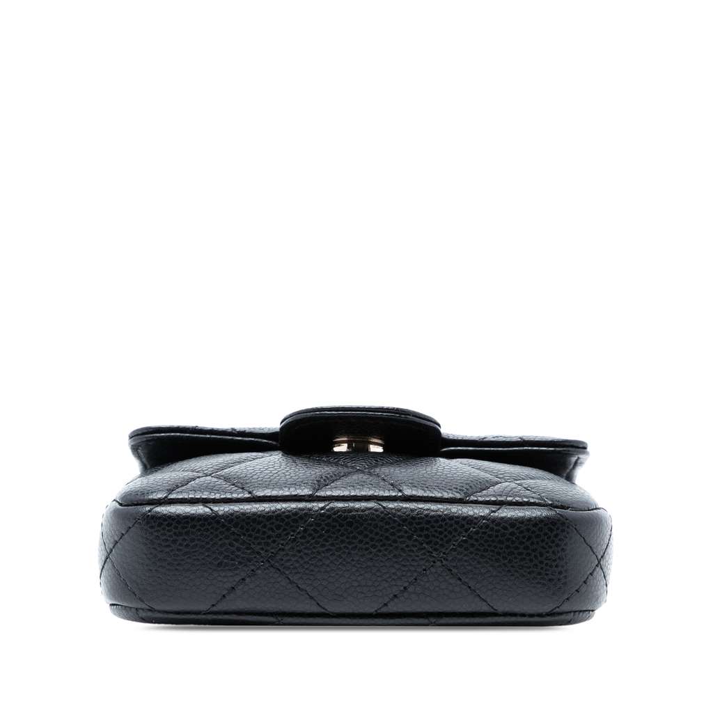 Chanel CC Quilted Caviar Flap Card Holder On Chain Black Leather Good condition - Inside View