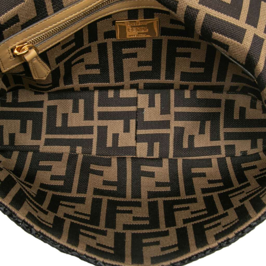 Fendi Zucca Raffia Baguette Satchel Black Good condition - Model View