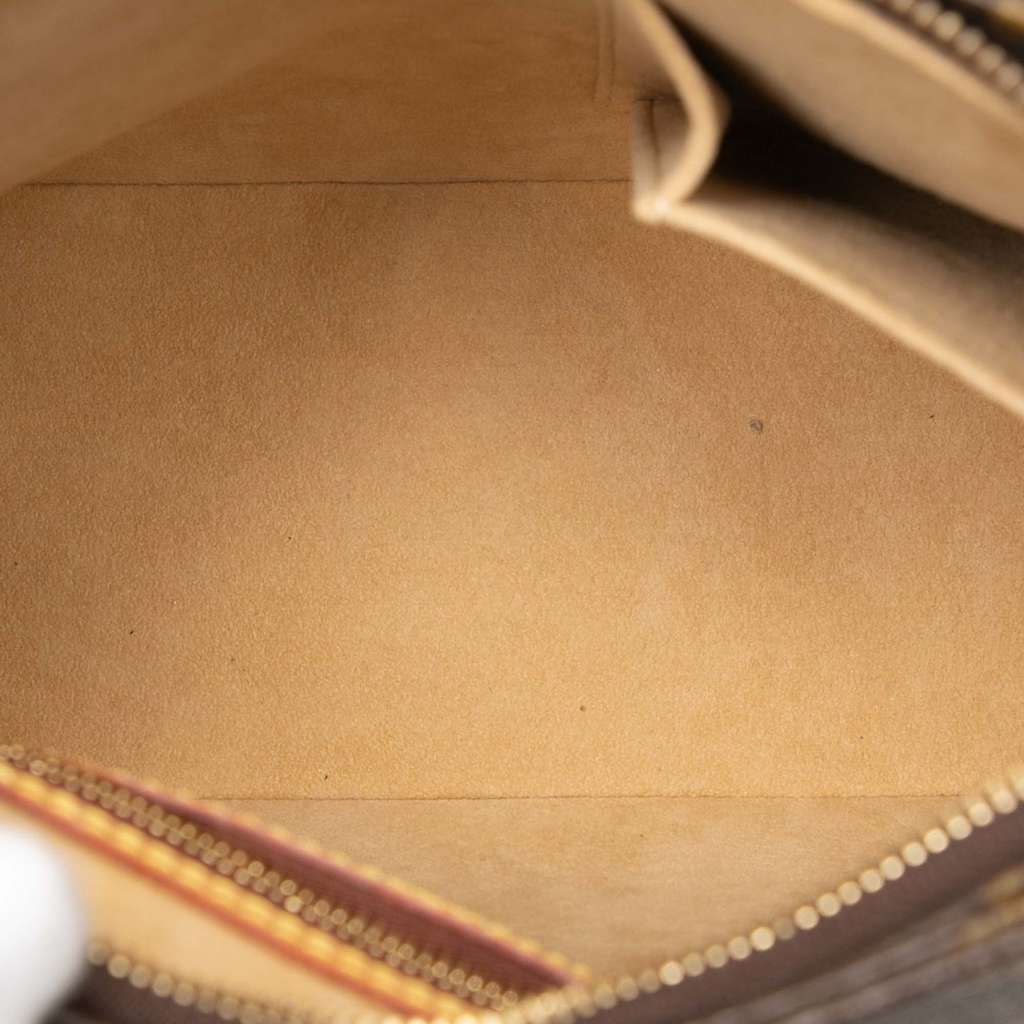 Louis Vuitton Monogram Looping MM Brown Good condition - Model View