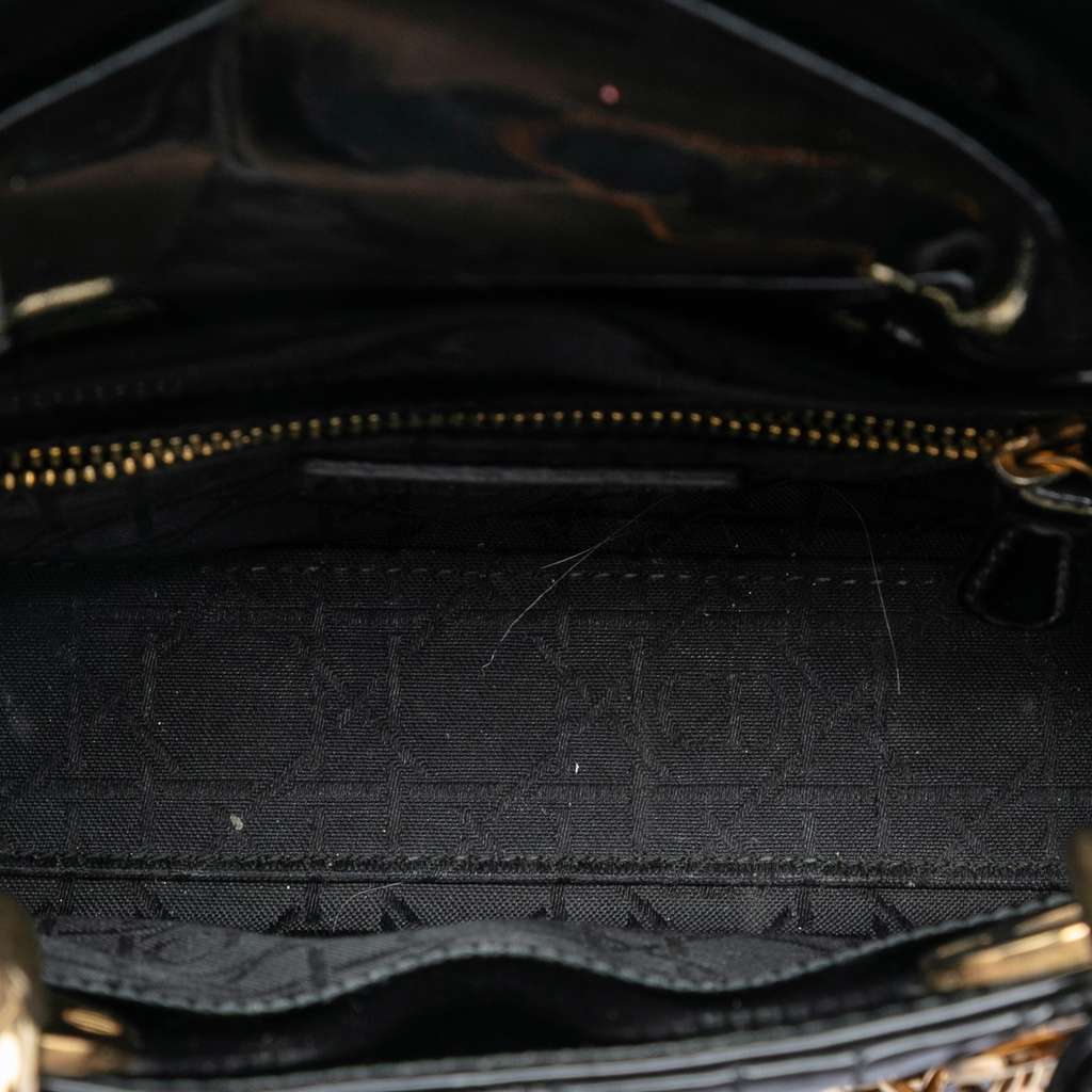 Dior Mini Patent Cannage Lady Dior Black Leather Good condition - Model View