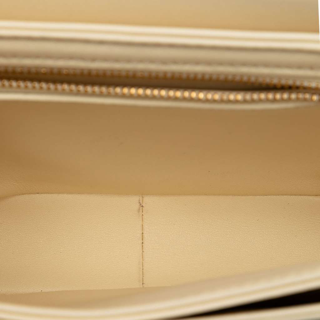 Celine Classique Shiny Calfskin Triomphe Crossbody Beige Leather Good condition - Model View