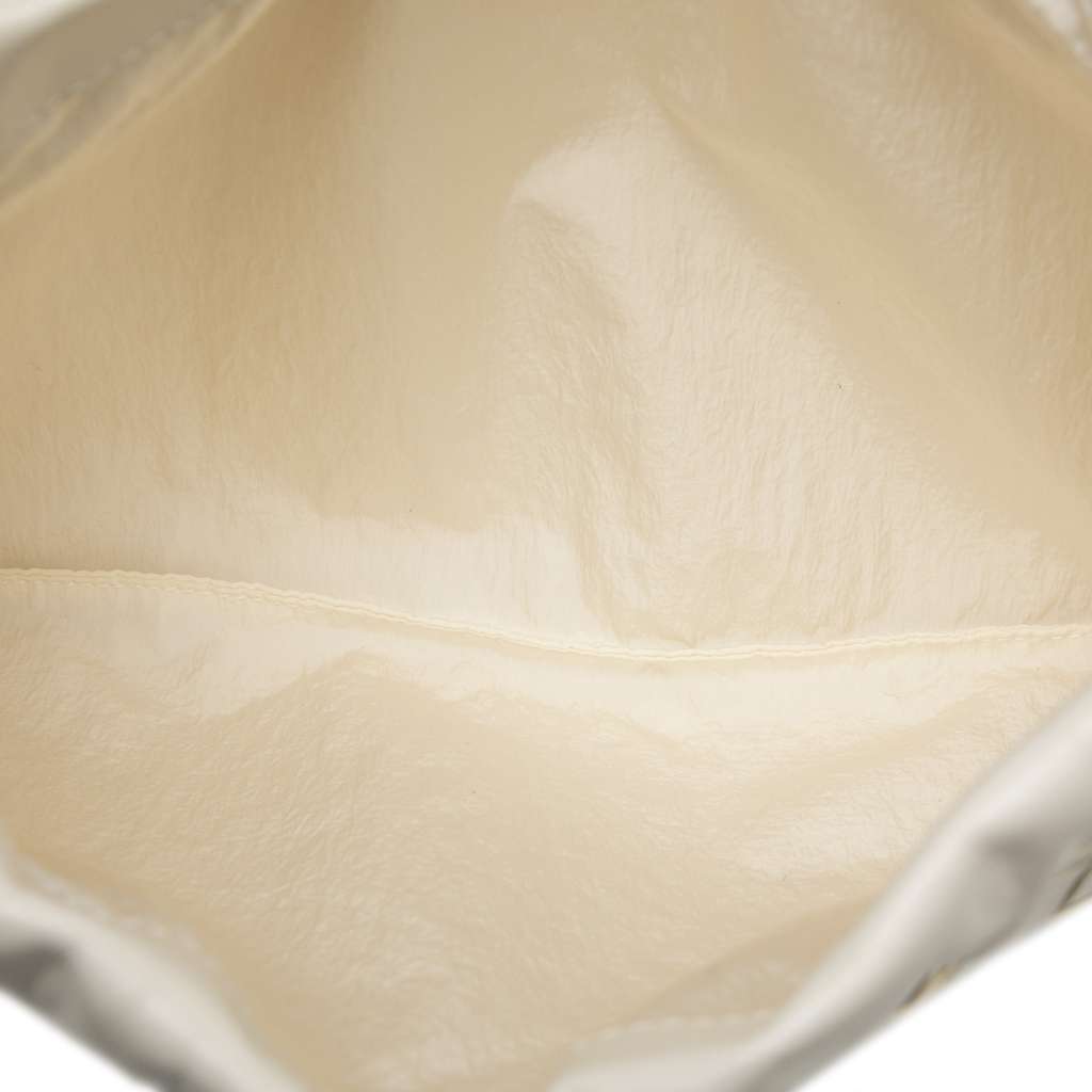 Bottega Veneta Medium Nappa Intrecciato Dustbag Drawstring Shoulder Bag White Leather Good condition - Model View