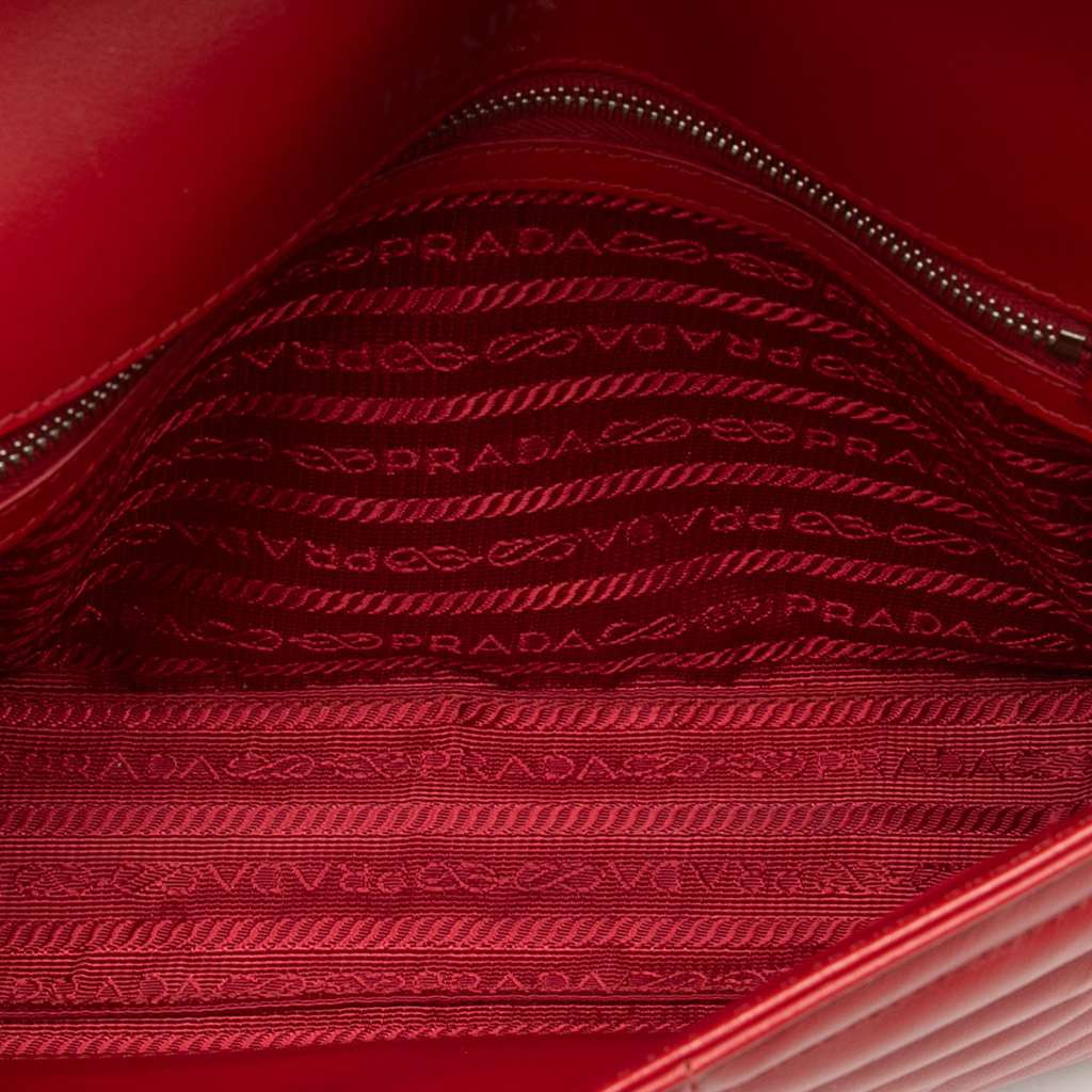 Prada Medium Soft Calf Impunture Diagramme Bag Red Leather Good condition - Model View