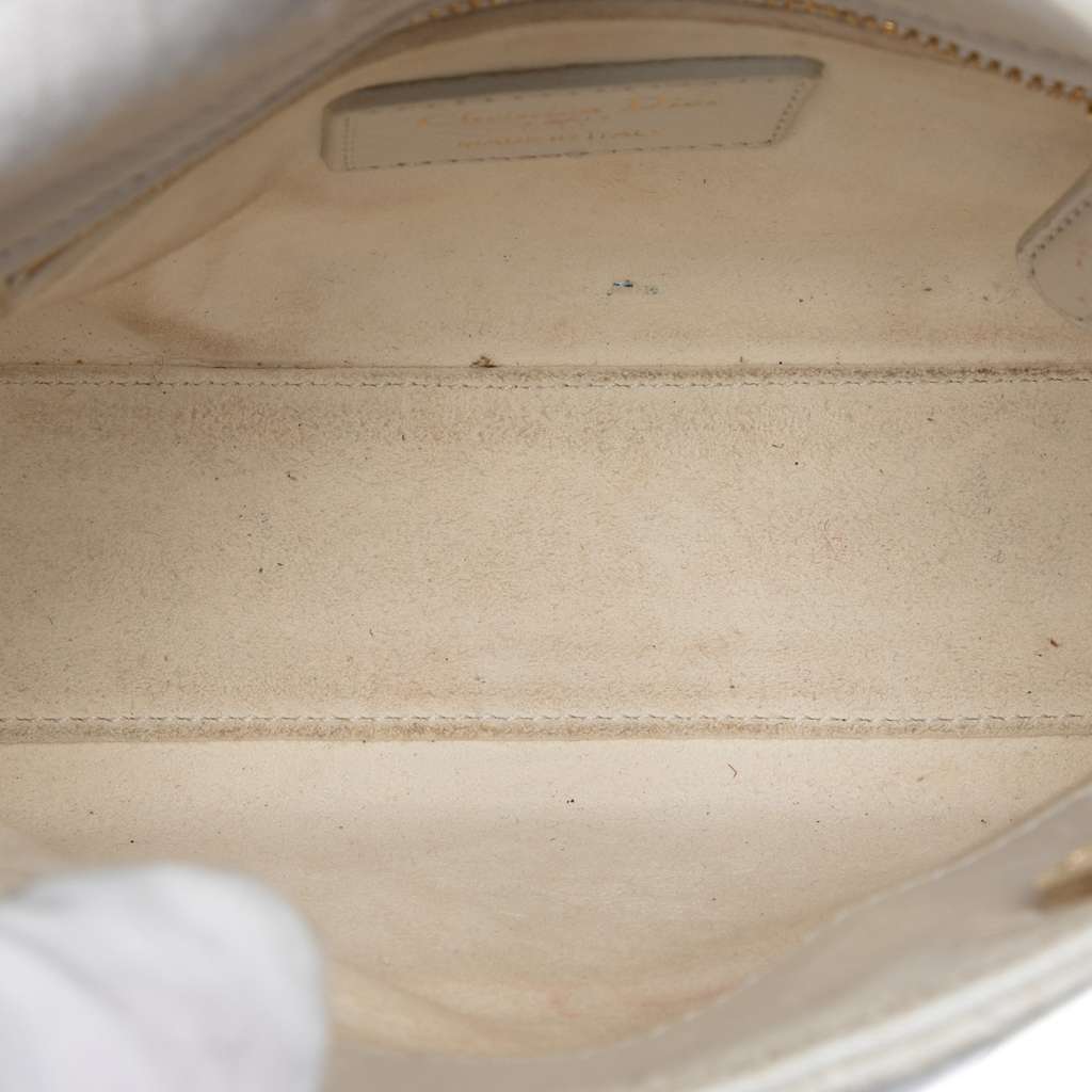 Dior Mini Wavy Crinkled Lambskin Lady Dior White Leather Good condition - Model View