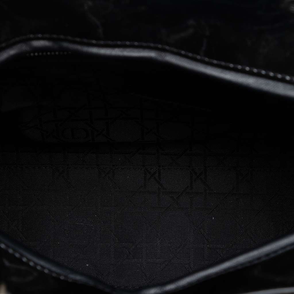 Dior Large Patent Cannage Lady Dior Black Leather Good condition - Model View