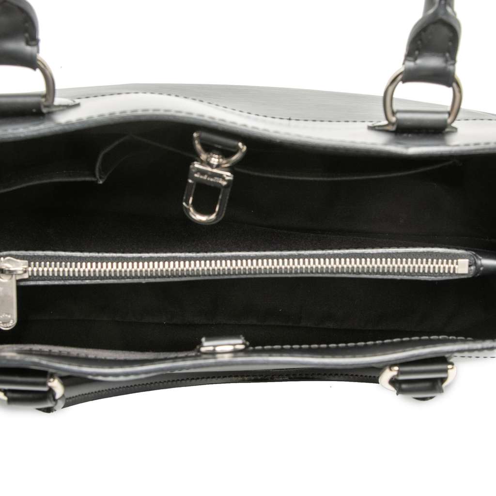 Louis Vuitton Epi Passy GM Black Leather Good condition - Model View