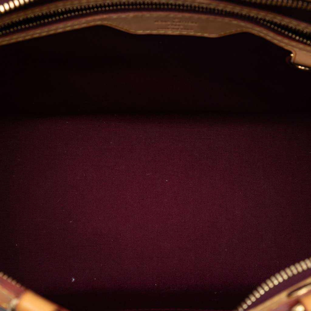 Louis Vuitton Monogram Vernis Brea MM Red Leather Good condition - Model View