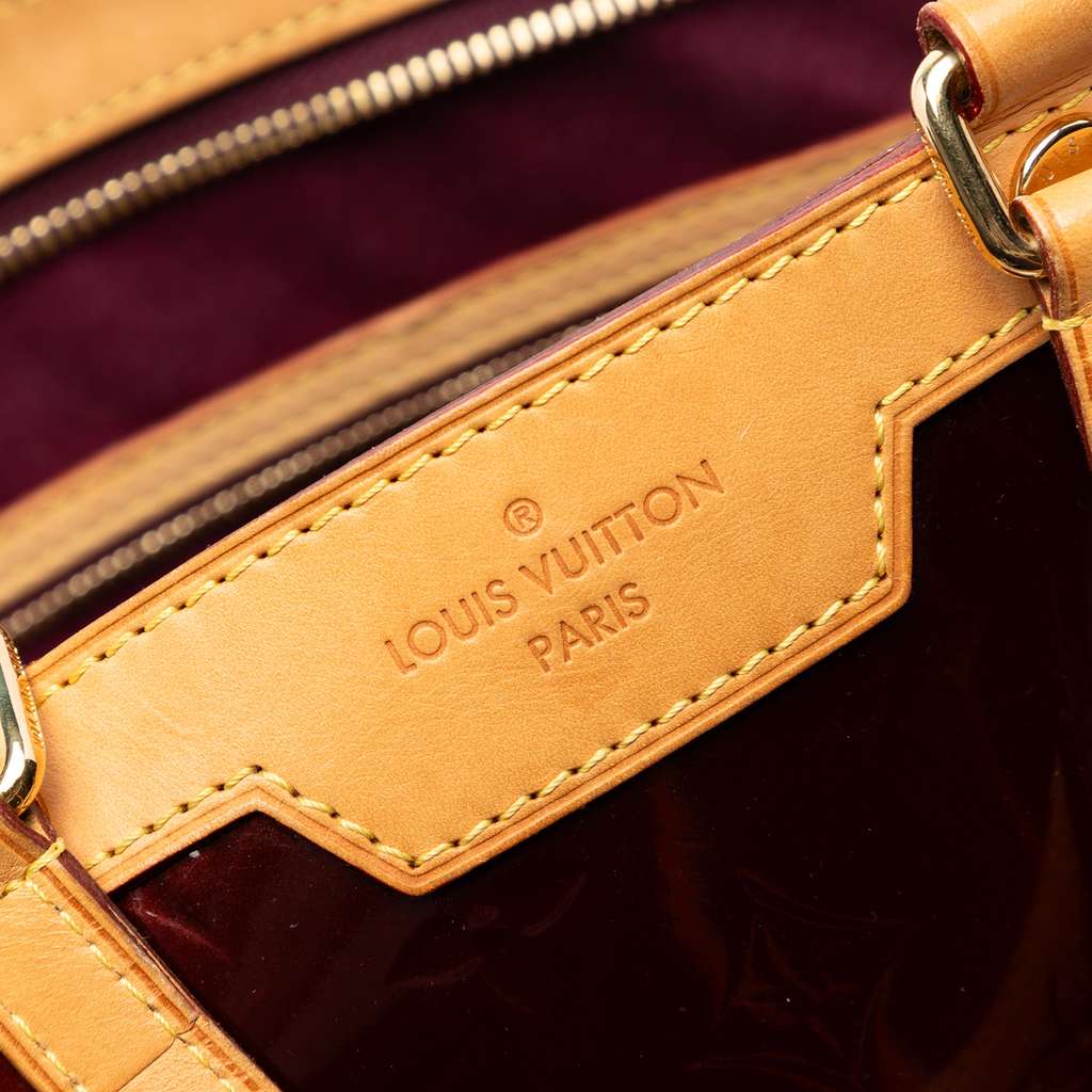 Louis Vuitton Monogram Vernis Brea MM Red Leather Good condition - Box View