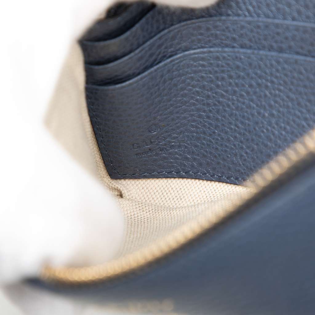 Gucci Pebbled Leather Swing Wristlet Pouch Blue Leather Good condition - Box View