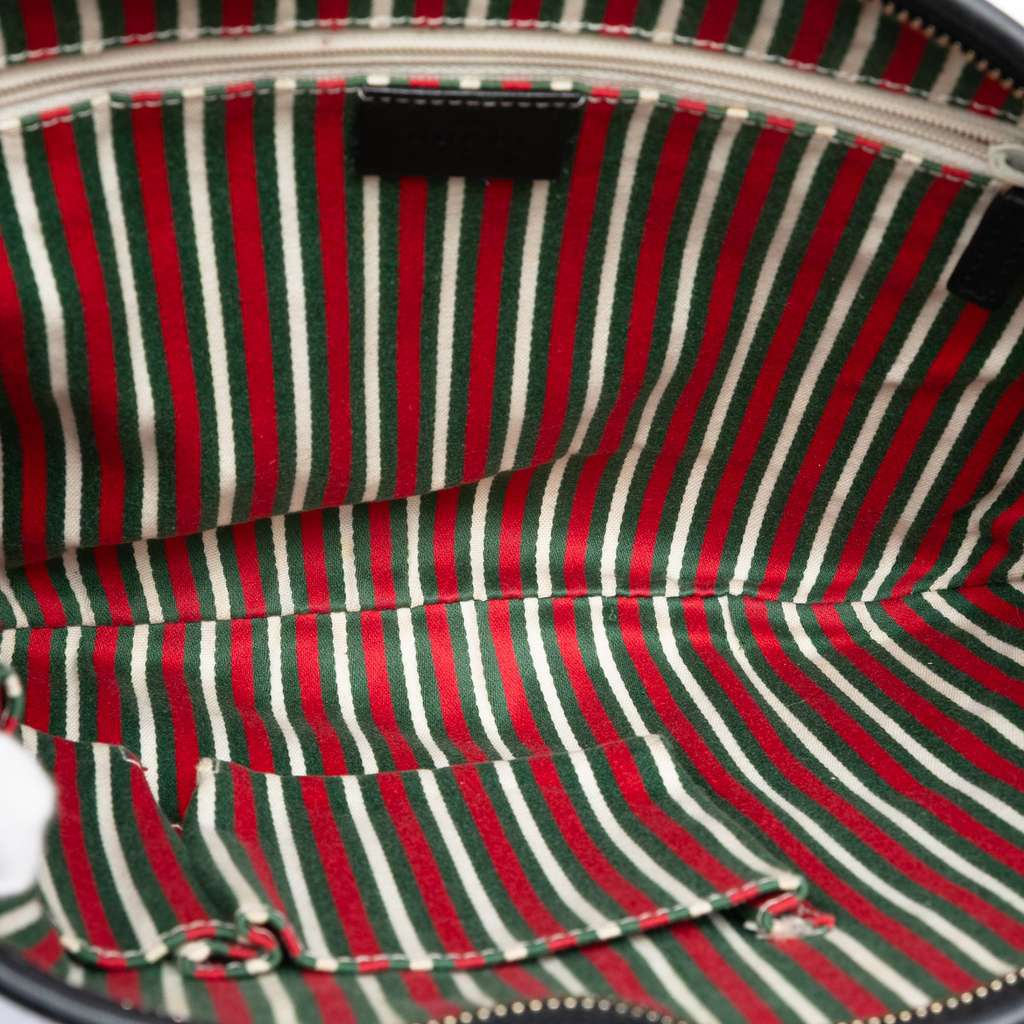 Gucci Medium GG Canvas New Britt Half Moon Crossbody Black Canvas Good condition - Model View