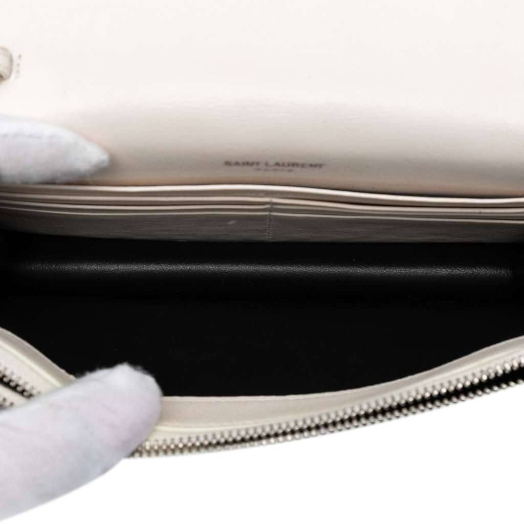 Saint Laurent Beaded Calfskin Monogram Kate Tassel Wallet on Chain White Leather Good condition - Model View