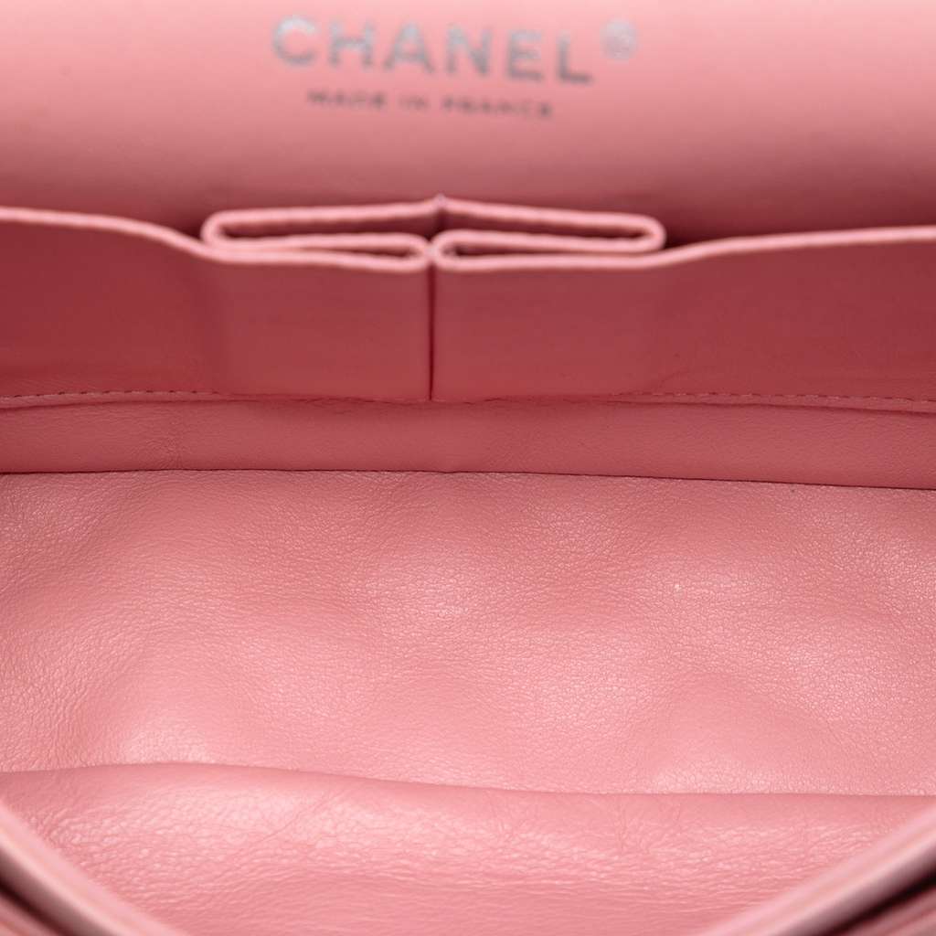 Chanel Medium Classic Lambskin Double Flap Pink Leather Good condition - Model View