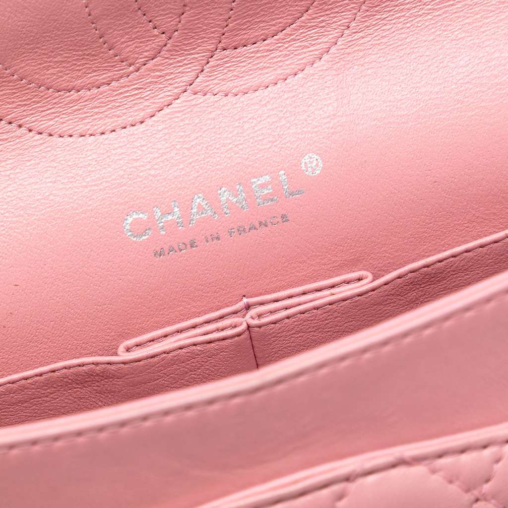 Chanel Medium Classic Lambskin Double Flap Pink Leather Good condition - Box View