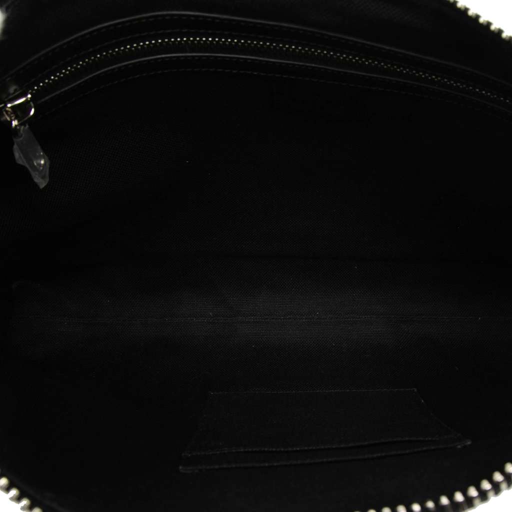 Gucci GG Supreme Web Crossbody Black Canvas Good condition - Model View